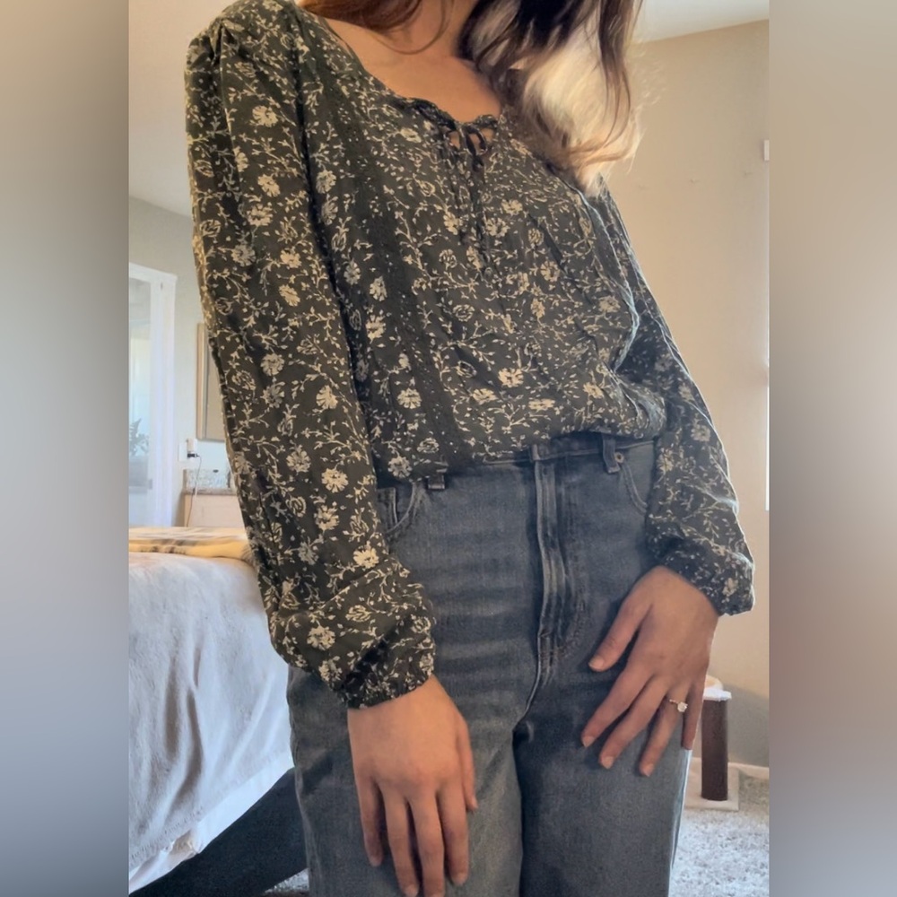 Self-e Fall Wovens Top (Unworn) NWT - Size Medium